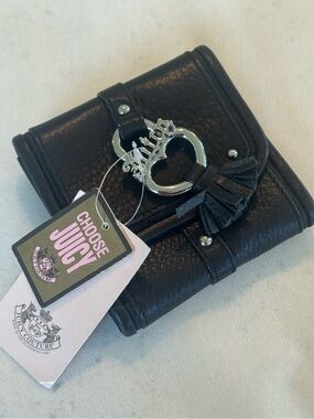 2009 Juicy Couture bi-fold wallet